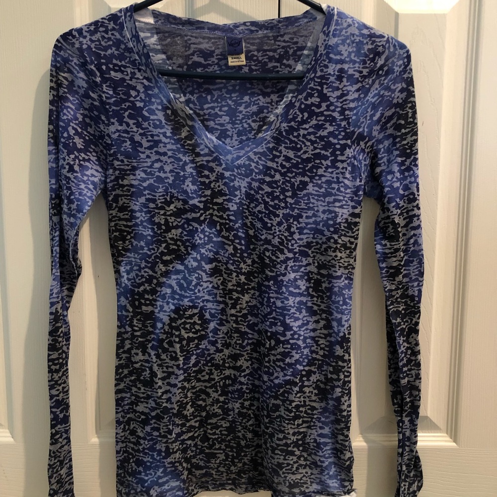 Cute long sleeve! Purple and Black. Size small